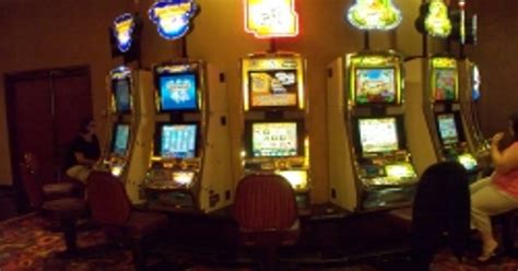 does deadwood have slot machines